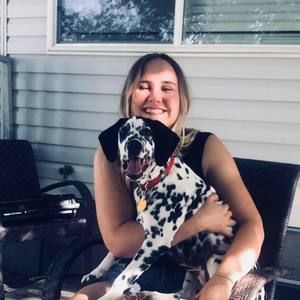 Meet your Posher, Linzi